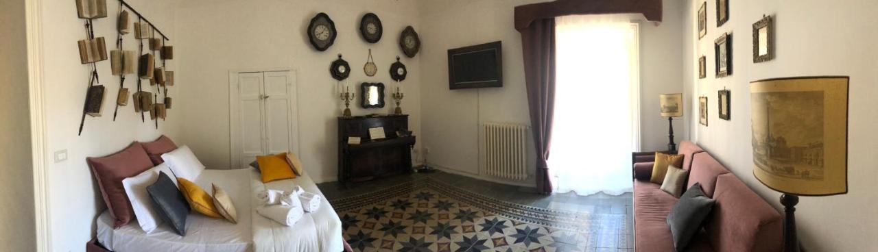 La Casa Sulla Piazza Apartment Enna Bagian luar foto