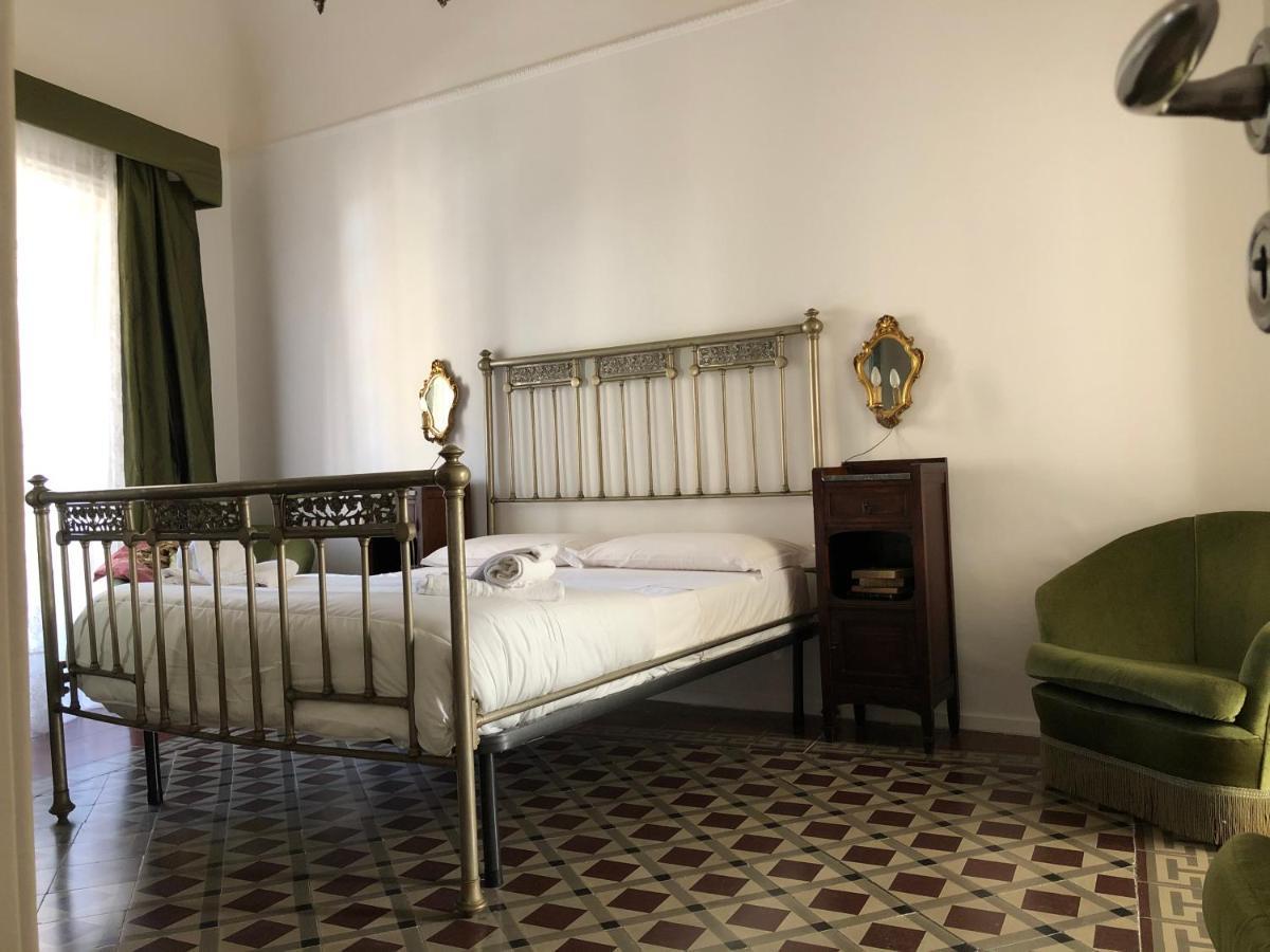 La Casa Sulla Piazza Apartment Enna Bagian luar foto