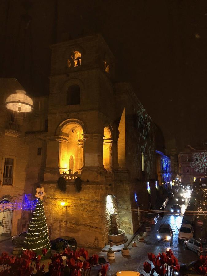 La Casa Sulla Piazza Apartment Enna Bagian luar foto