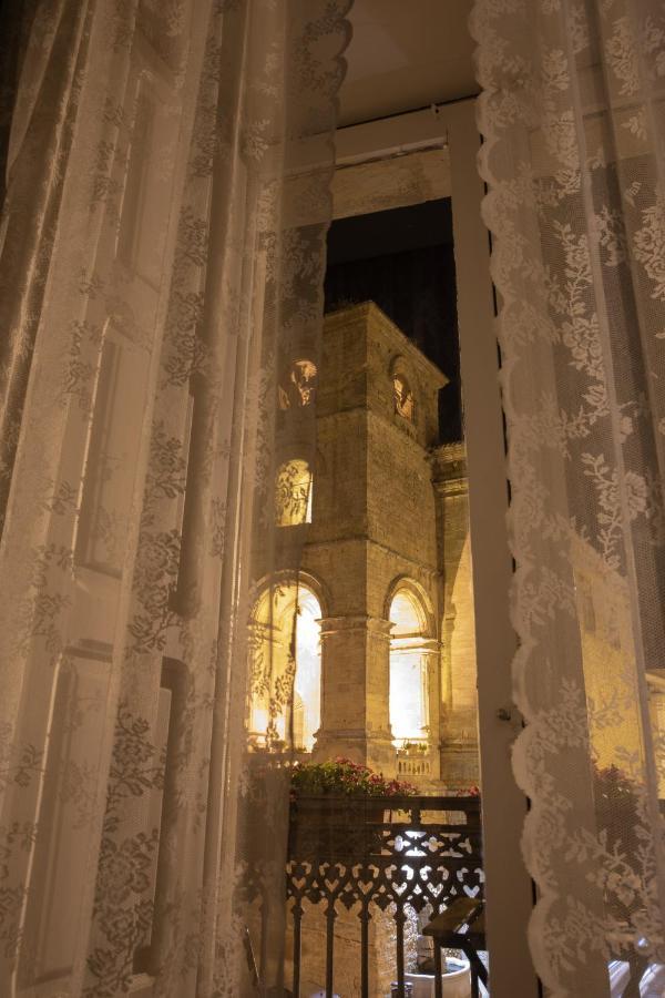 La Casa Sulla Piazza Apartment Enna Bagian luar foto